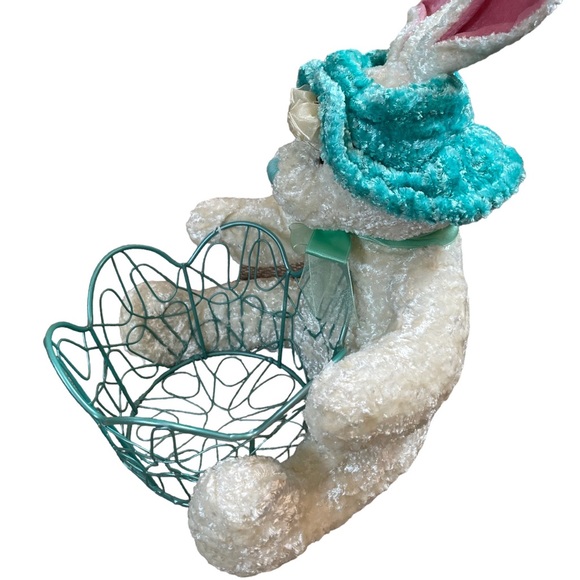 NWT Plush Easter Bunny w/ Pearlized Aqua Painted Wire Basket - Picture 5 of 6
